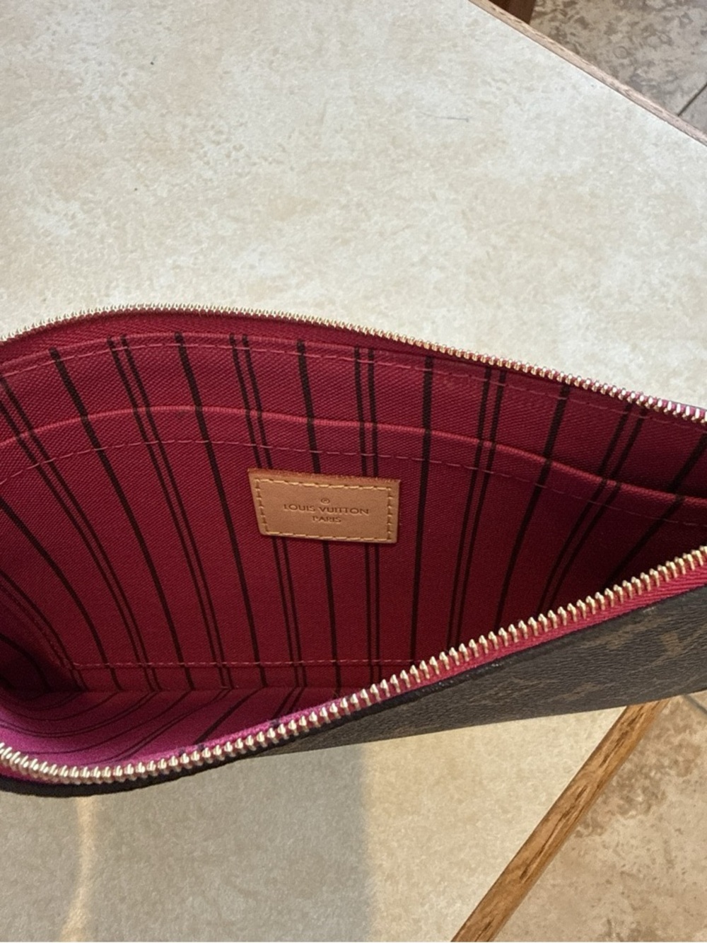 Louis Vuitton Neverfull MM 
 Brown Monogram Tote with Pink Interior - Picture 14 of 14
